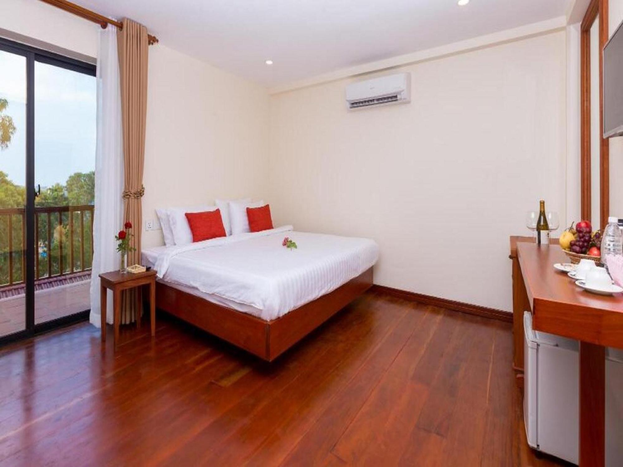 360 Resort Sihanoukville Exterior foto