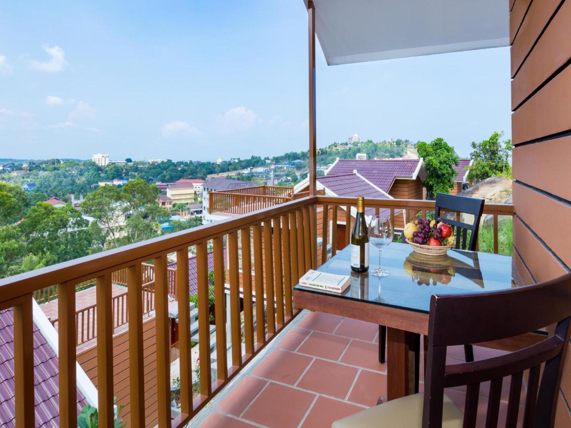 360 Resort Sihanoukville Exterior foto