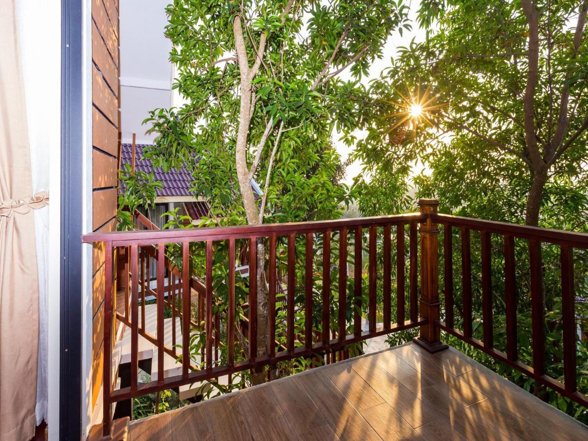 360 Resort Sihanoukville Exterior foto